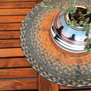 Mini Rug!! 18” x 18”